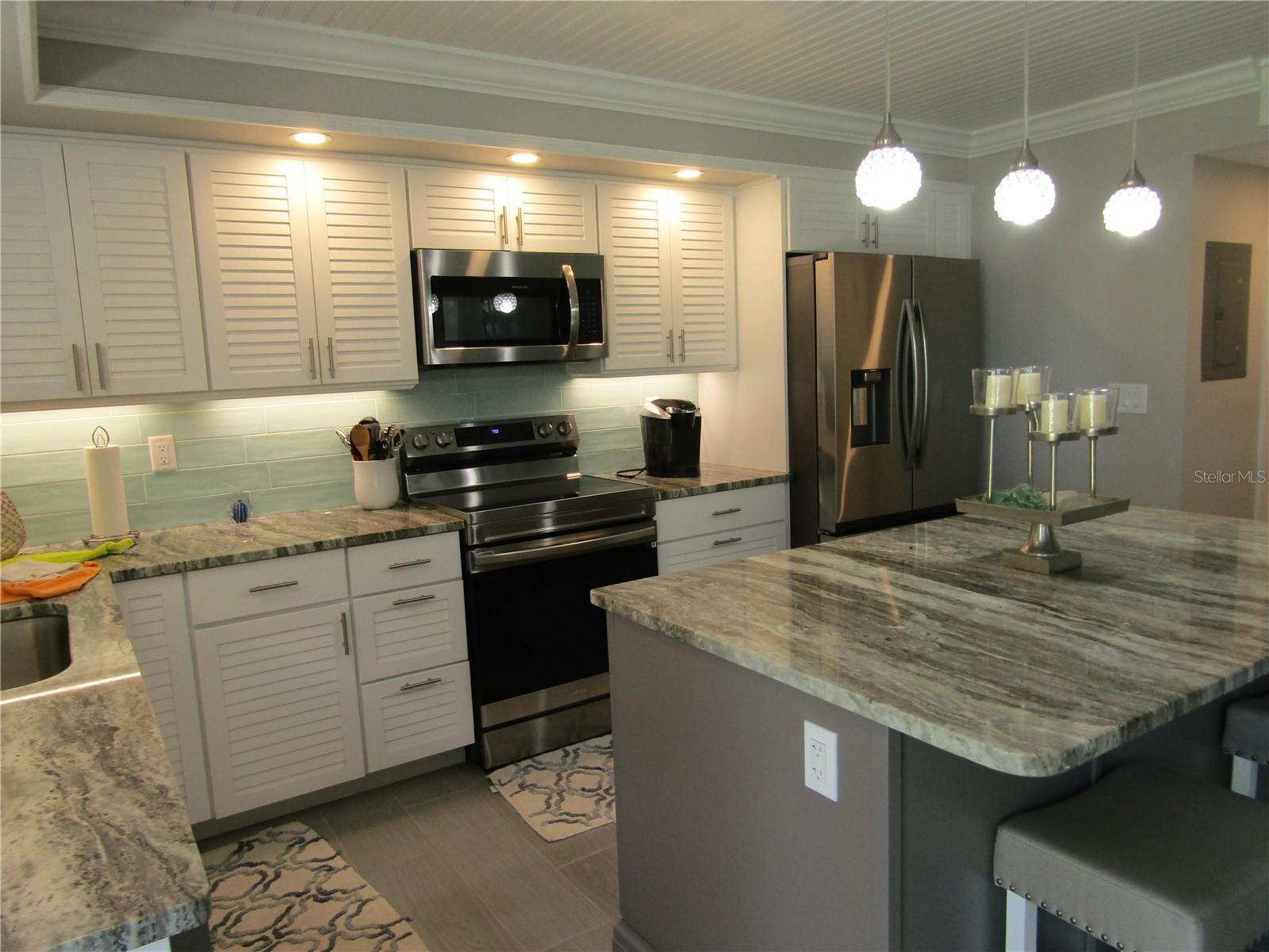 999 INLET CIR #B104, VENICE, FL, 34285