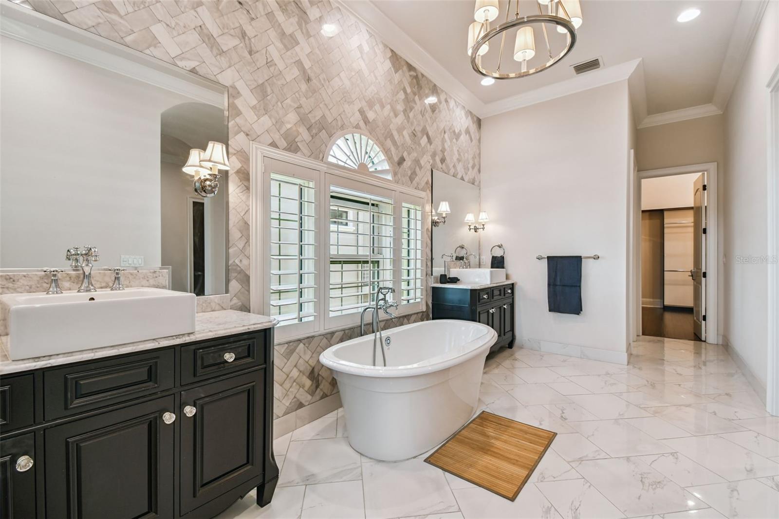 TB8418141 Property Photo