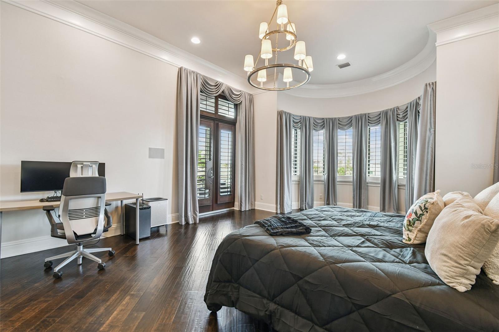 TB8418141 Property Photo