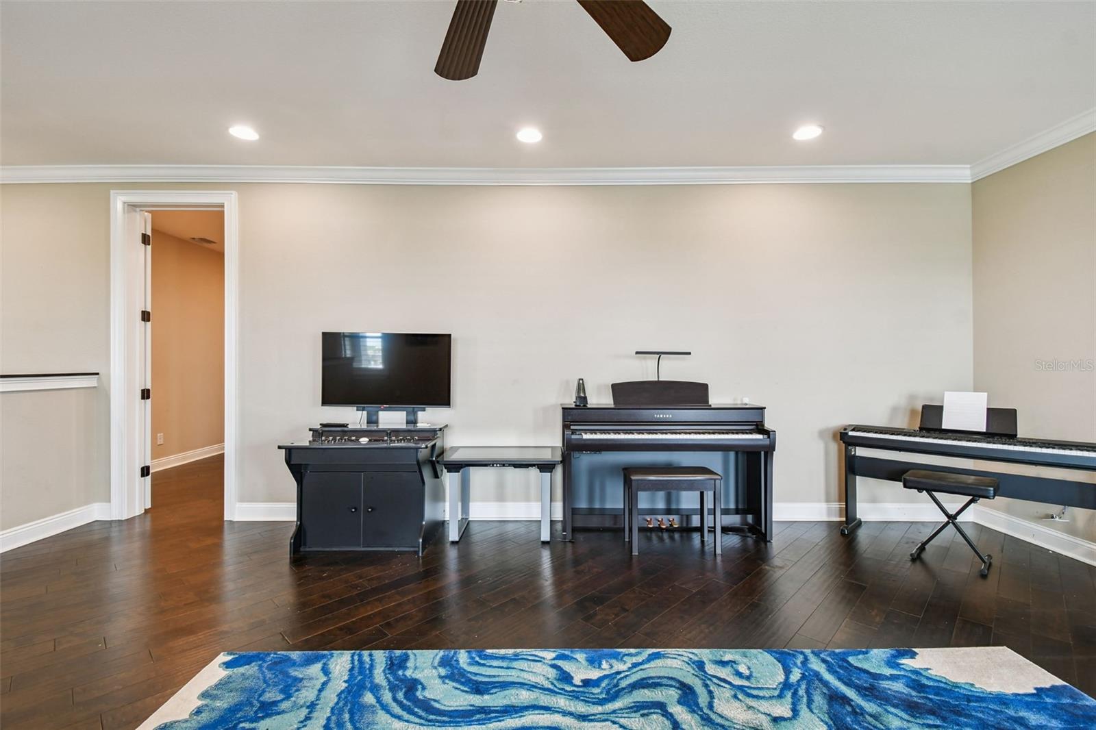 TB8418141 Property Photo