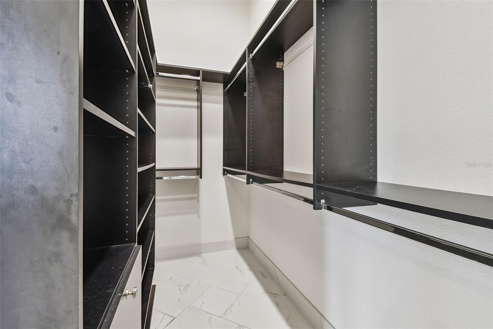 TB8418141 Property Photo