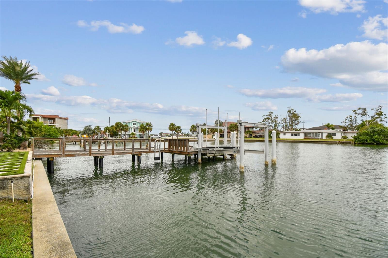 TB8418141 Property Photo