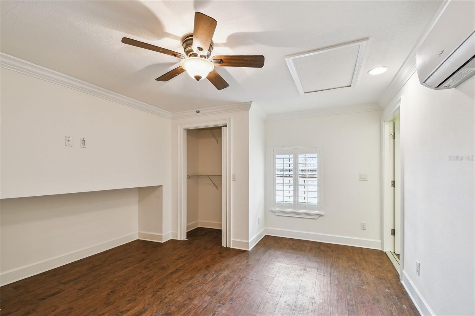 TB8418141 Property Photo