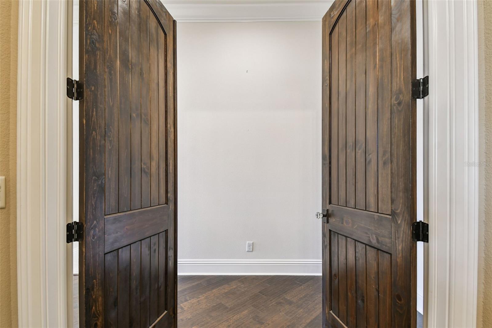 TB8418141 Property Photo