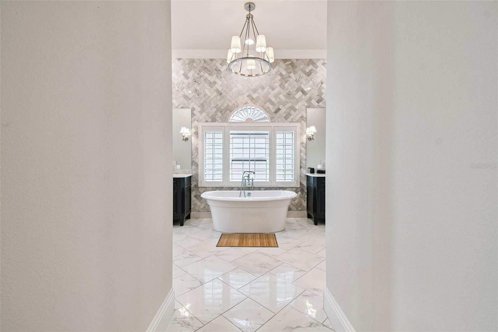 TB8418141 Property Photo