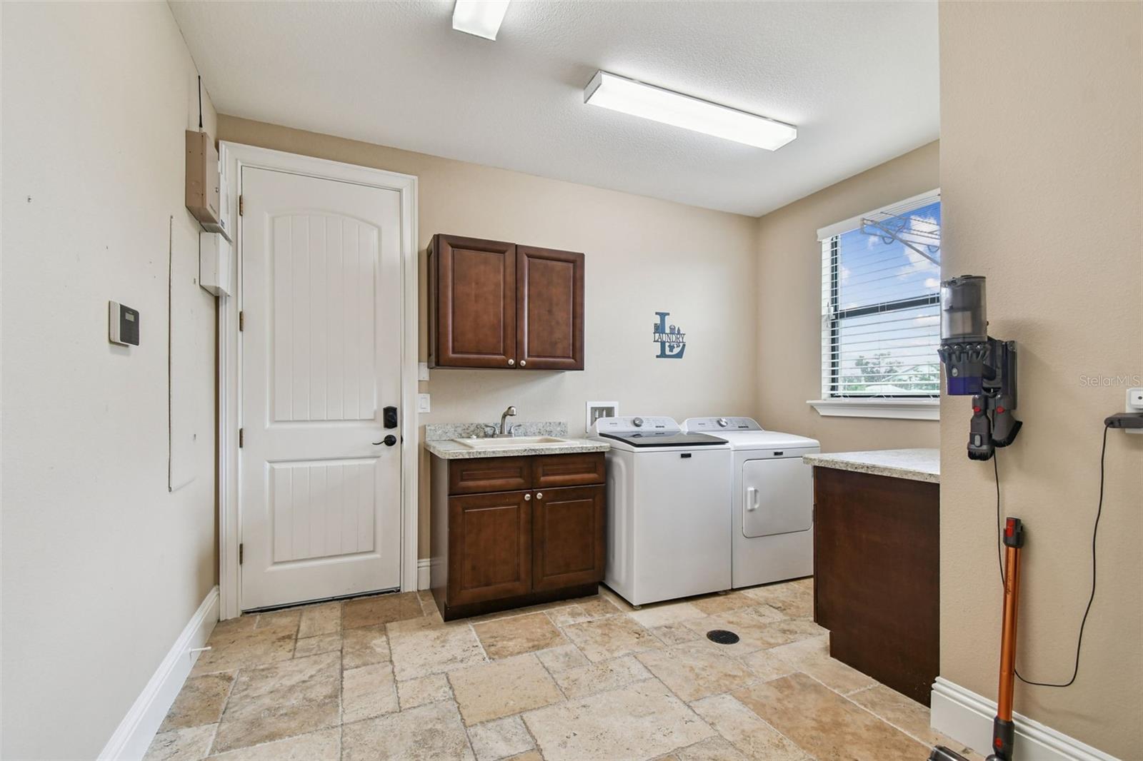 TB8418141 Property Photo