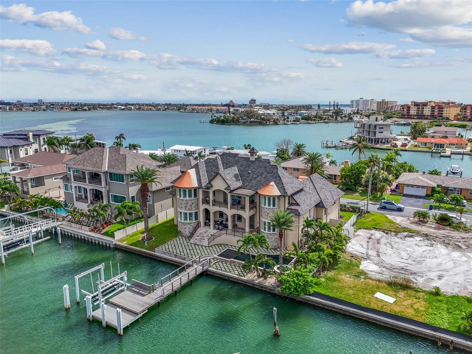 TB8418141 Property Photo