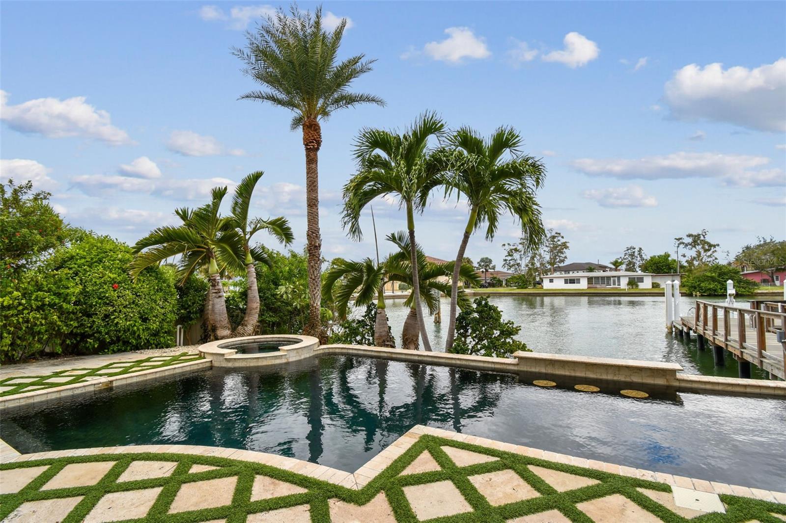 TB8418141 Property Photo