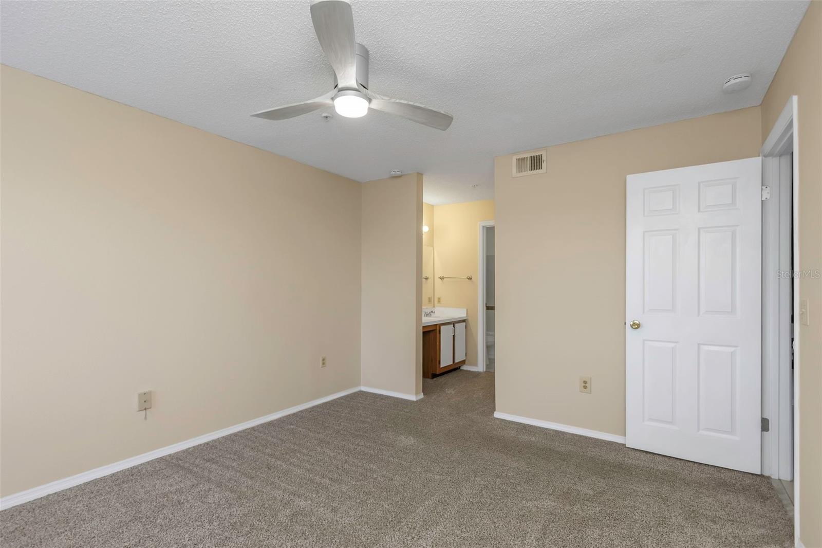 2400 FEATHER SOUND DR #333, CLEARWATER, FL, 33762