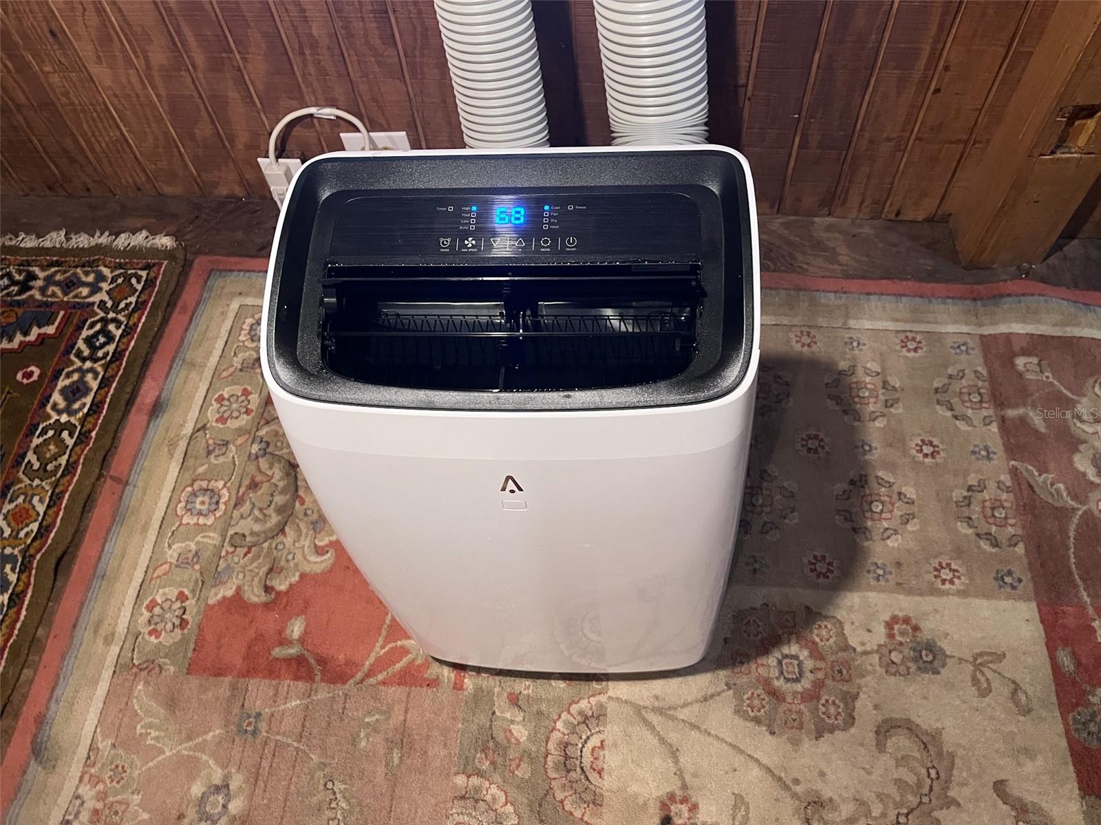 TB8418165 Property Photo