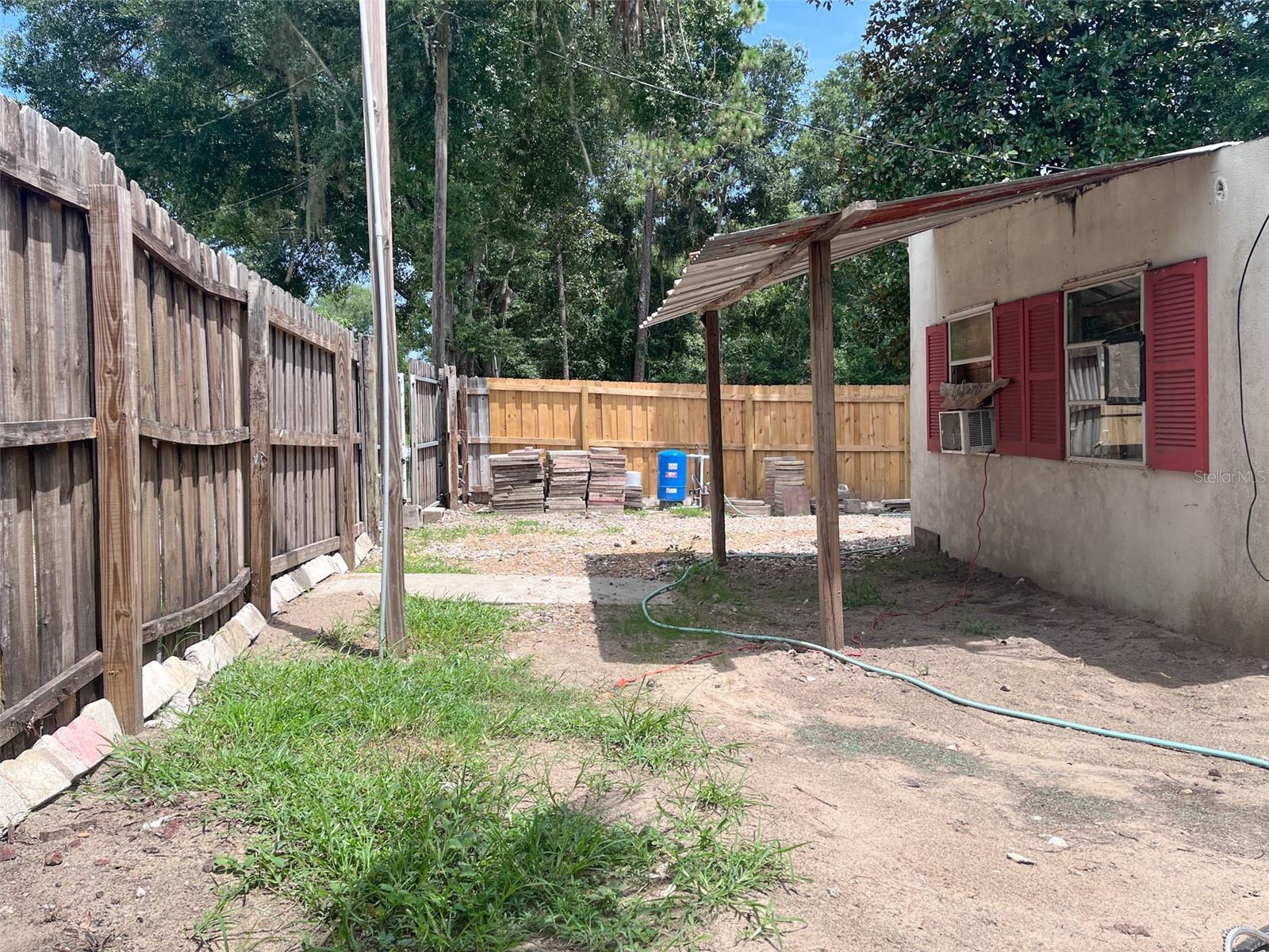 TB8418165 Property Photo