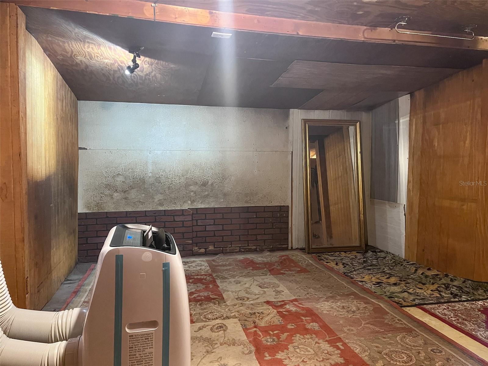 TB8418165 Property Photo