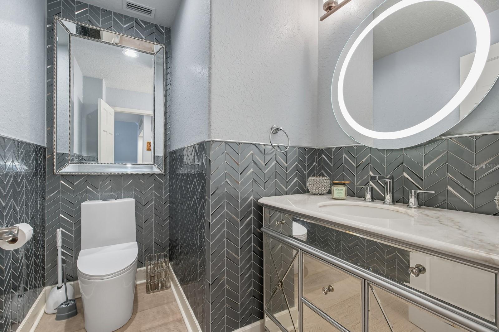 V4944387 Property Photo