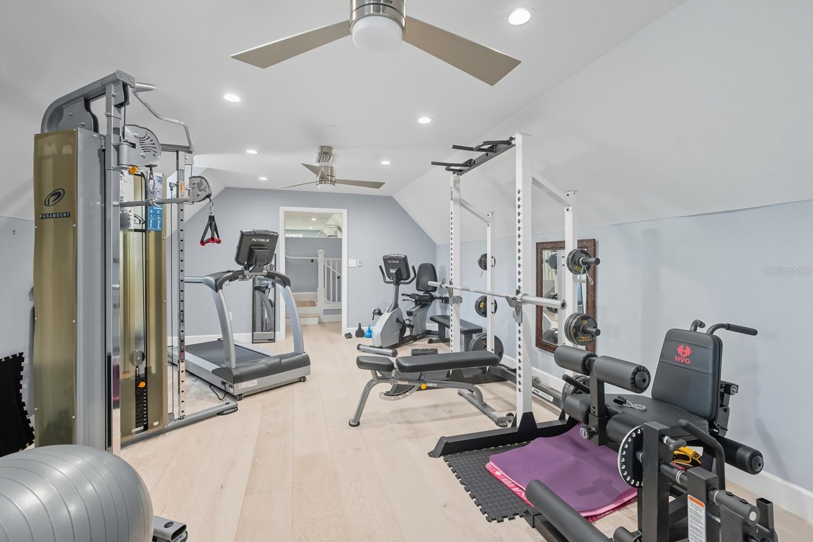 V4944387 Property Photo