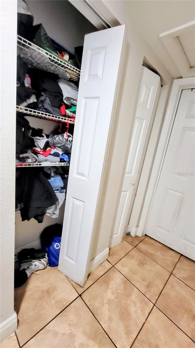 519 MERCADO AVE, ORLANDO, FL, 32807