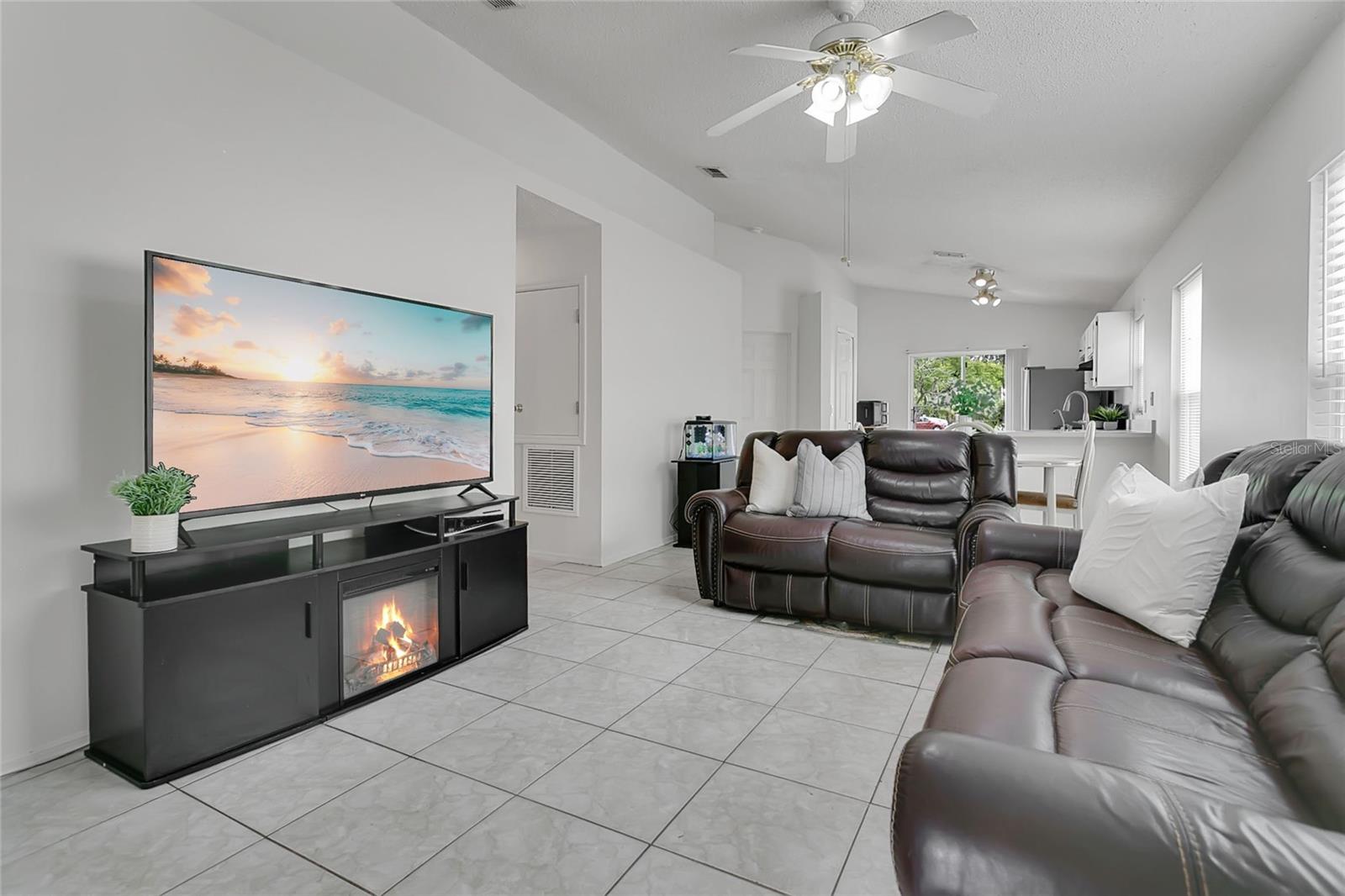 1131 ISADORE DR, ORLANDO, FL, 32825