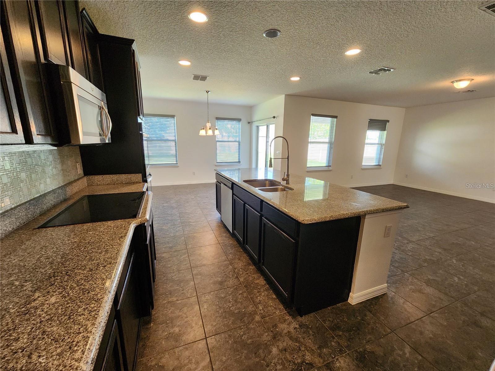 3320 MT VERNON WAY, KISSIMMEE, FL, 34741