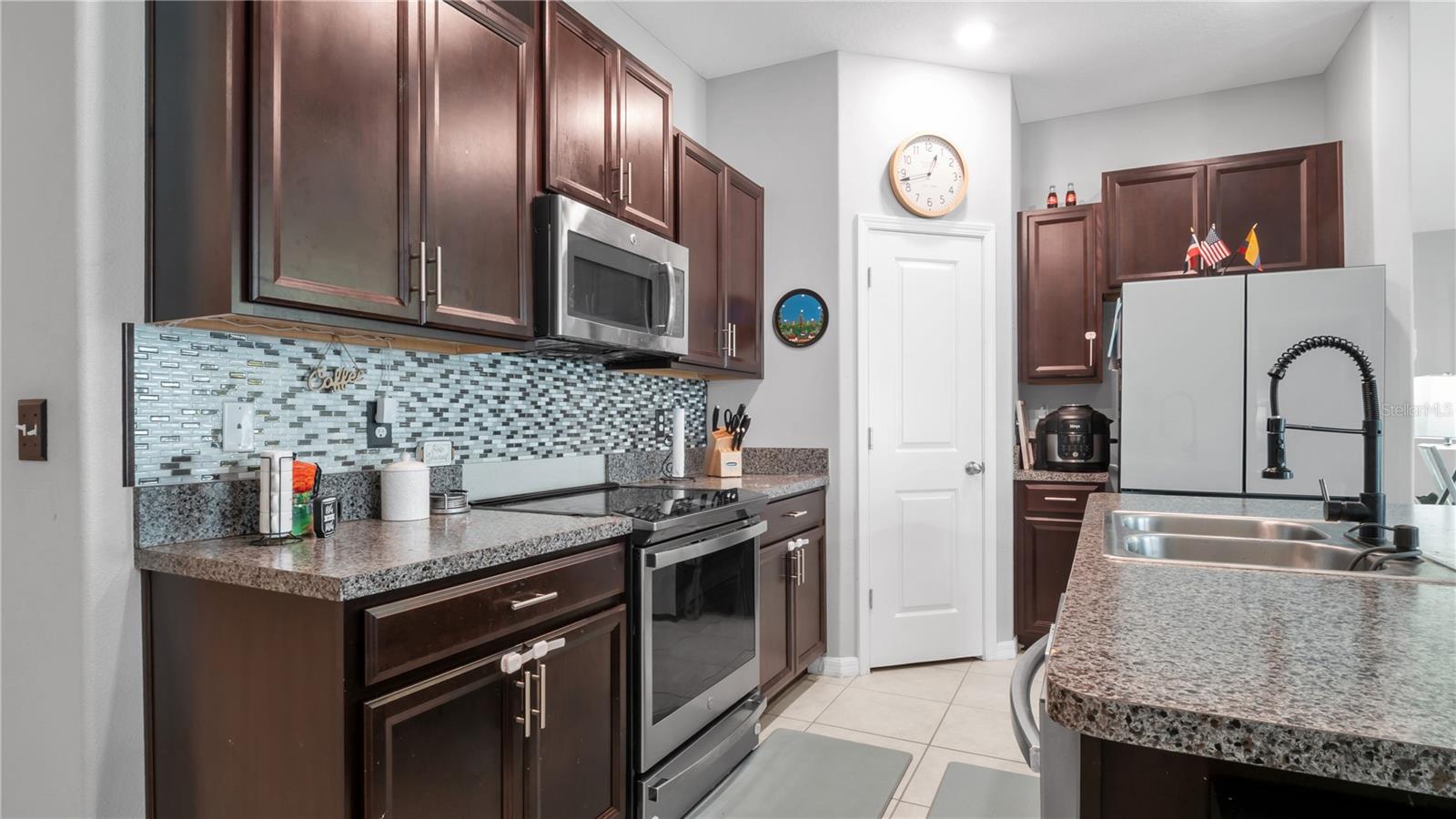 13615 WILLOW BLUESTAR LOOP, RIVERVIEW, FL, 33579