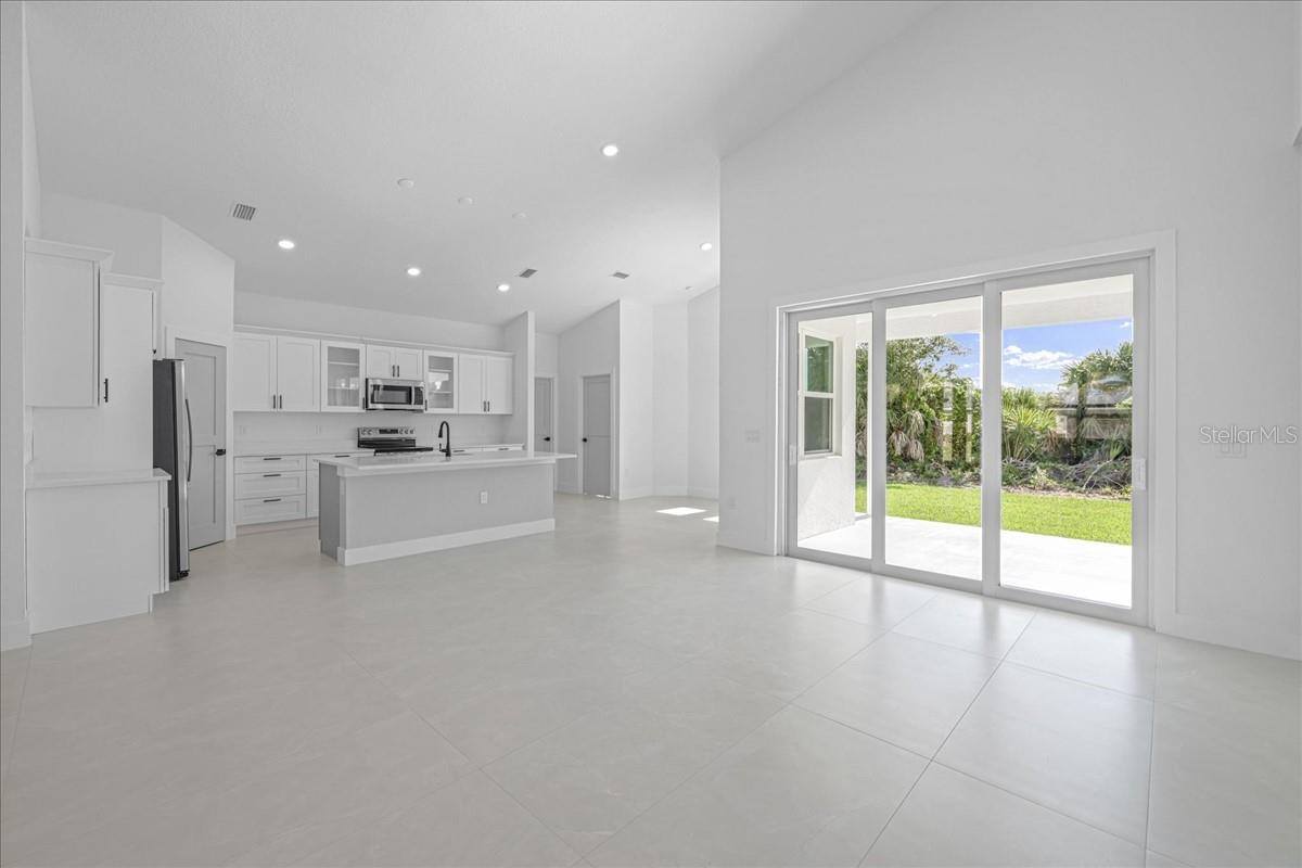 8181 TECUMSEH CIR, PORT CHARLOTTE, FL, 33981