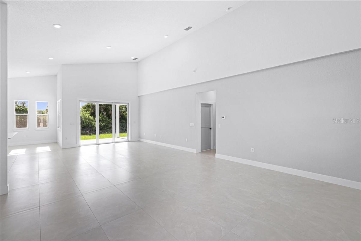 8181 TECUMSEH CIR, PORT CHARLOTTE, FL, 33981