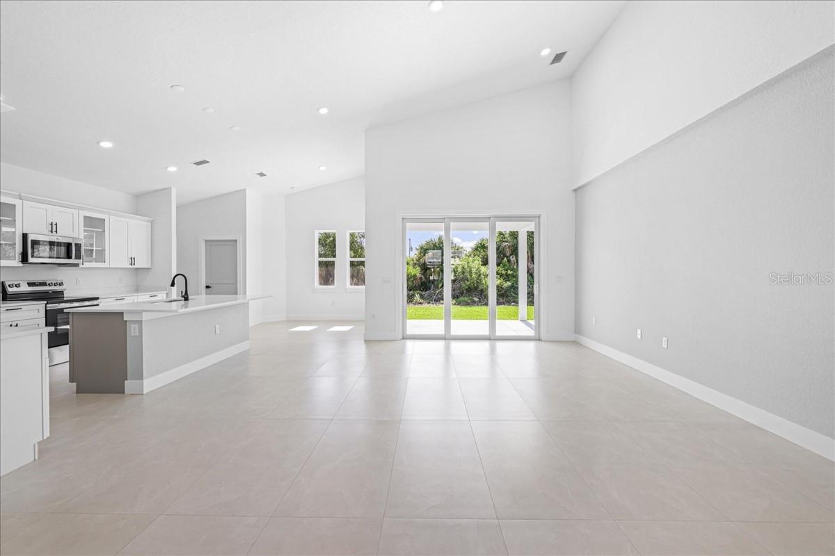 8181 TECUMSEH CIR, PORT CHARLOTTE, FL, 33981