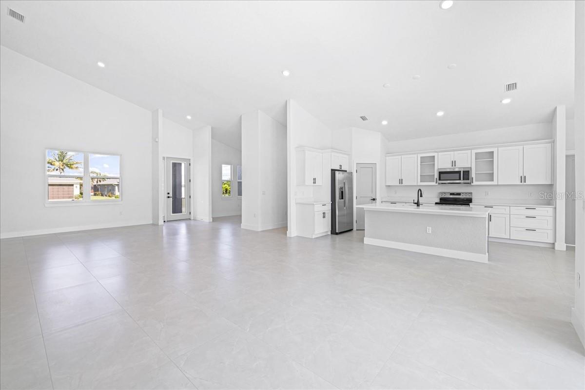 8181 TECUMSEH CIR, PORT CHARLOTTE, FL, 33981