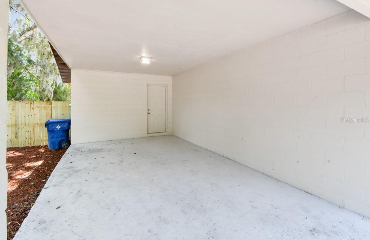 18216 STATE ROAD 52, LAND O LAKES, FL, 34638