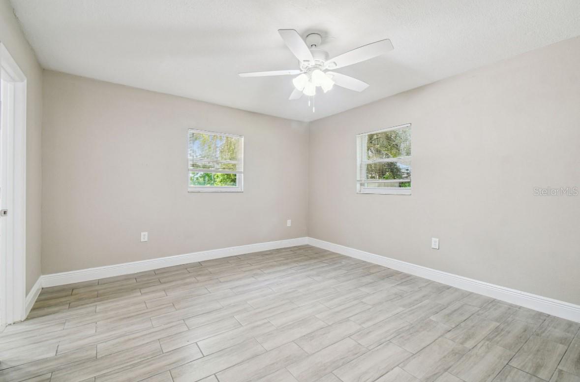 18216 STATE ROAD 52, LAND O LAKES, FL, 34638