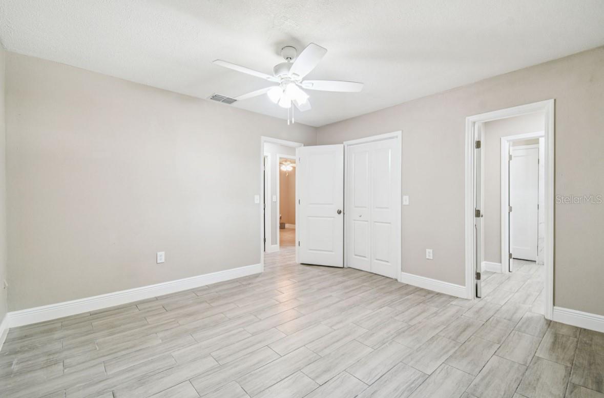 18216 STATE ROAD 52, LAND O LAKES, FL, 34638