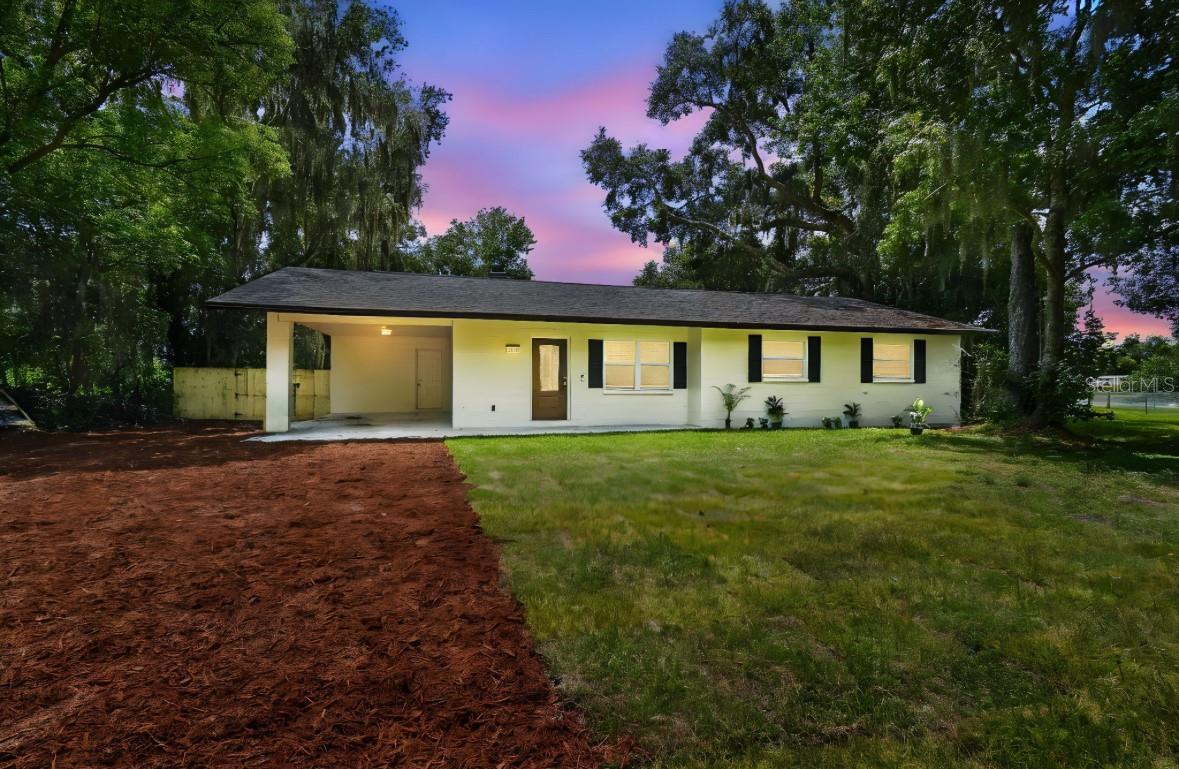 18216 STATE ROAD 52, LAND O LAKES, FL, 34638