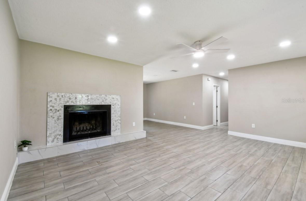 18216 STATE ROAD 52, LAND O LAKES, FL, 34638