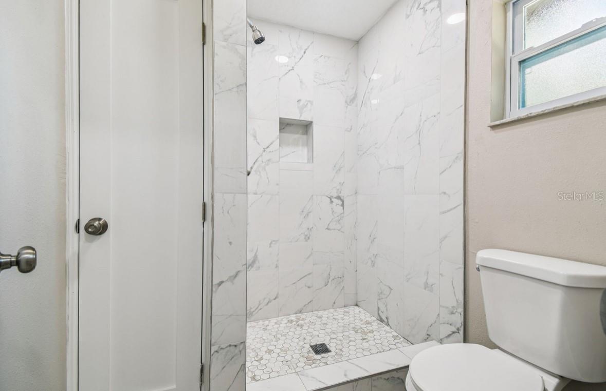 18216 STATE ROAD 52, LAND O LAKES, FL, 34638