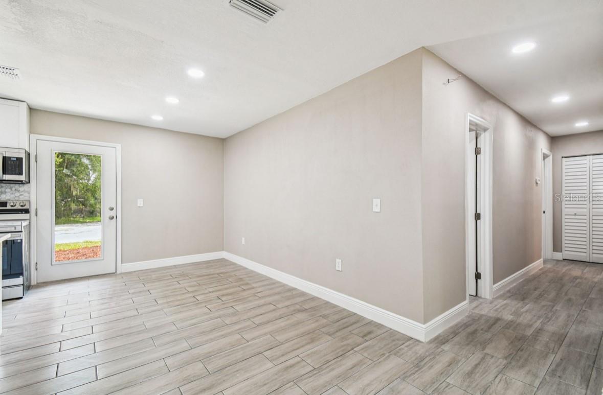 18216 STATE ROAD 52, LAND O LAKES, FL, 34638