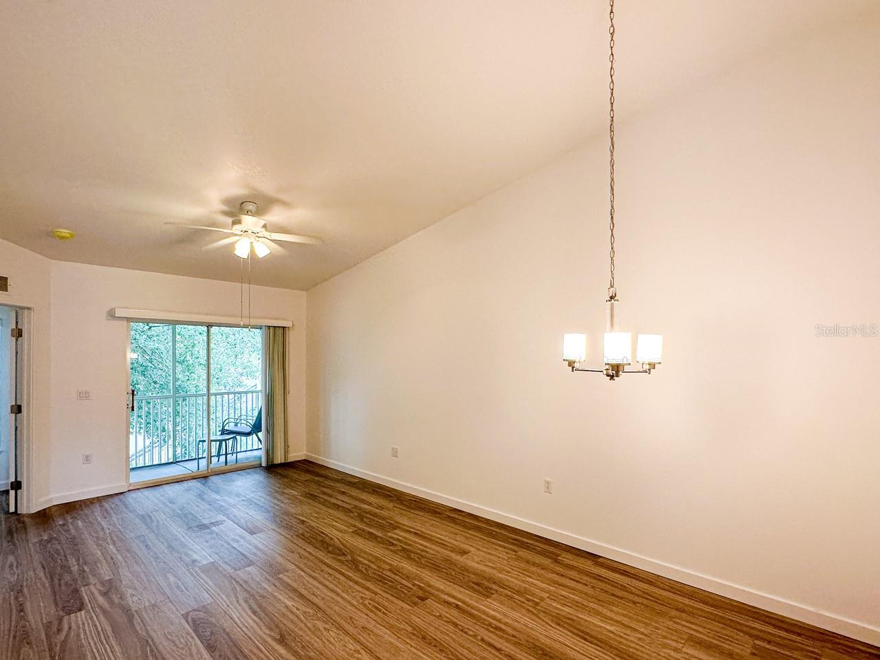 8834 GRAND PALMS CIR #B, KISSIMMEE, FL, 34747