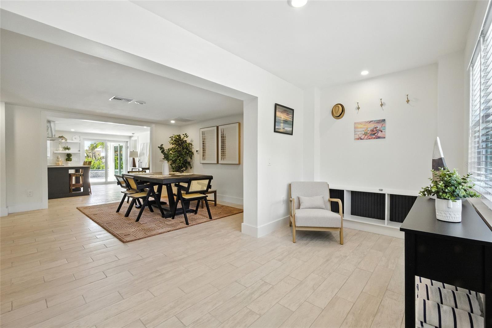 TB8418360 Property Photo