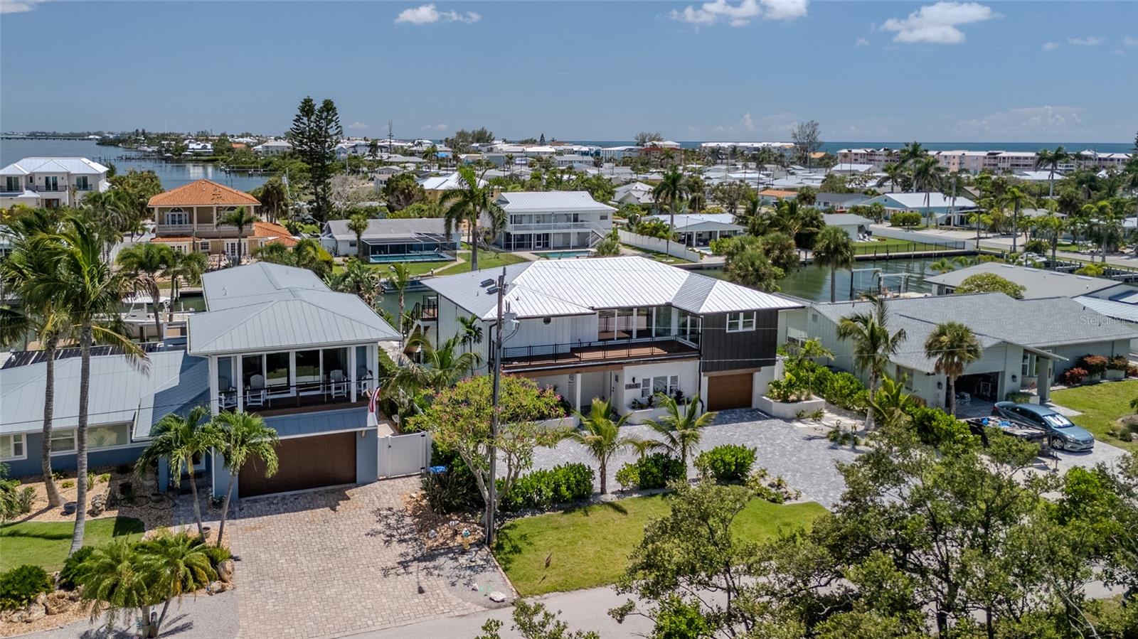 TB8418360 Property Photo