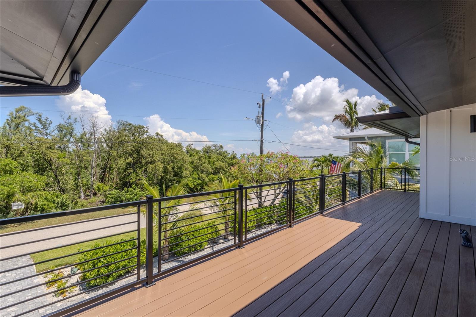 TB8418360 Property Photo