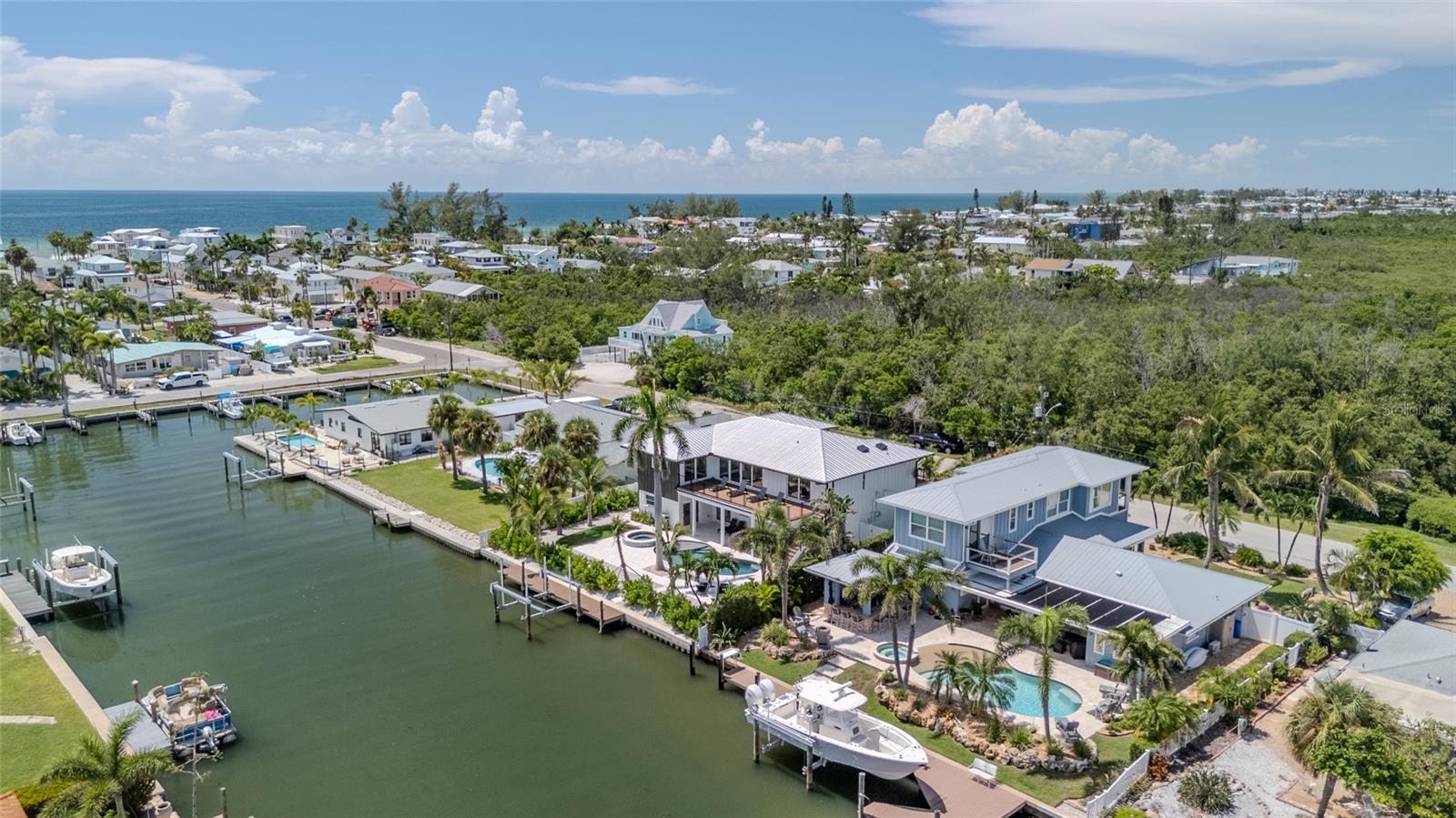 TB8418360 Property Photo