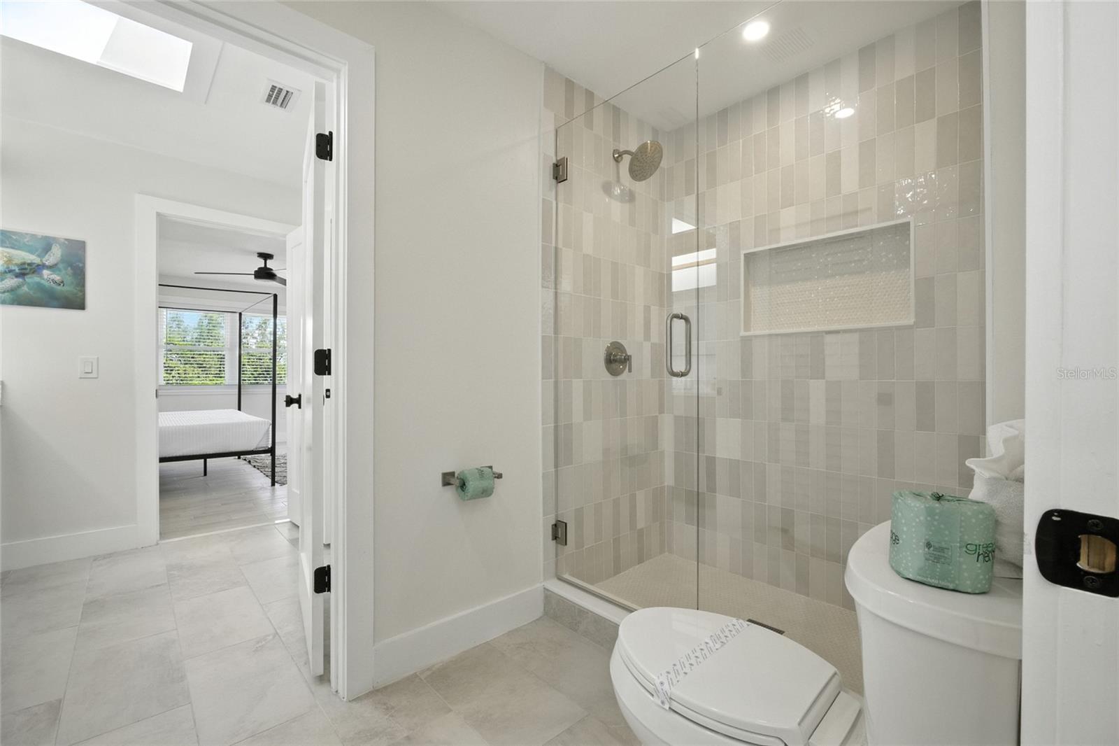 TB8418360 Property Photo