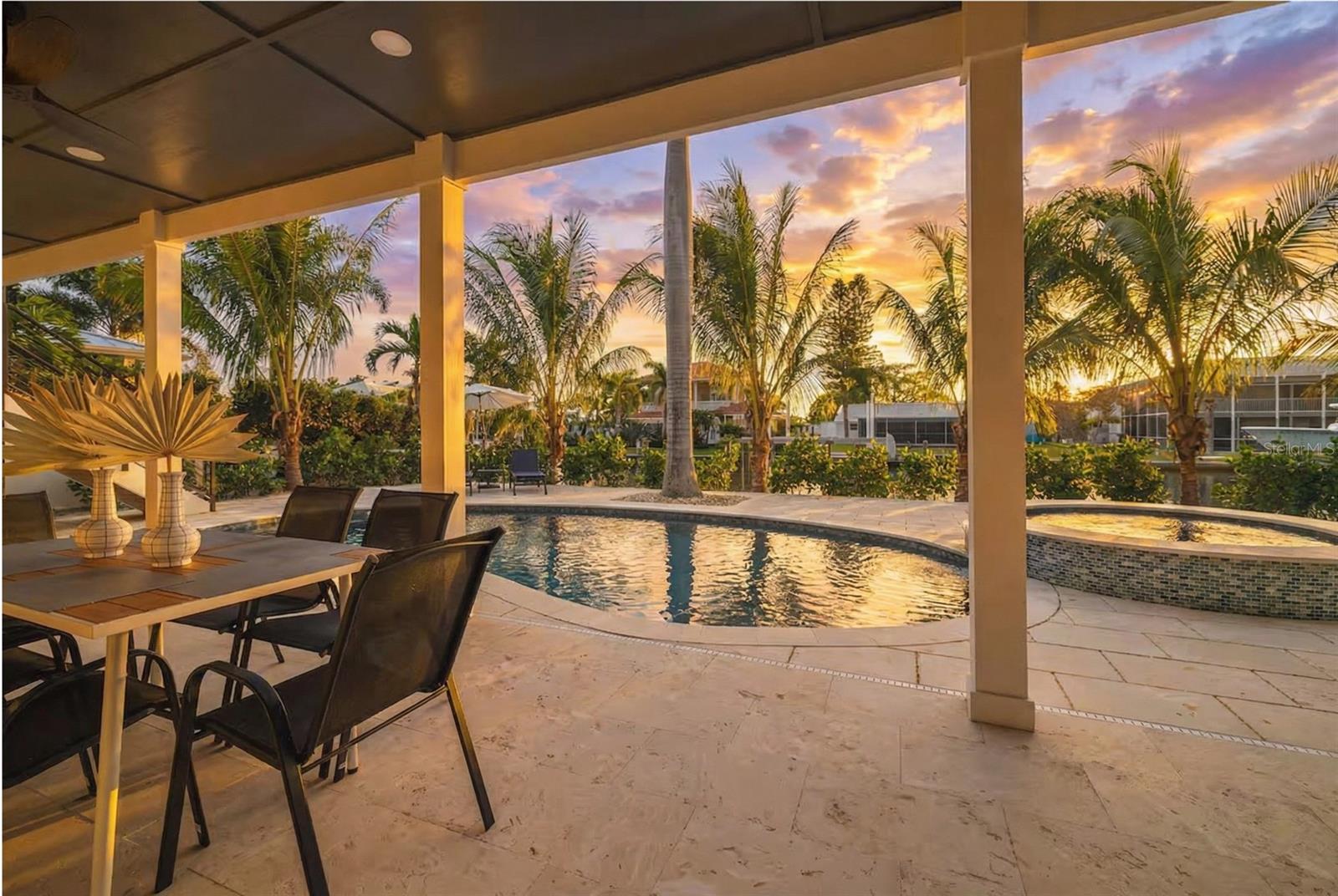 TB8418360 Property Photo