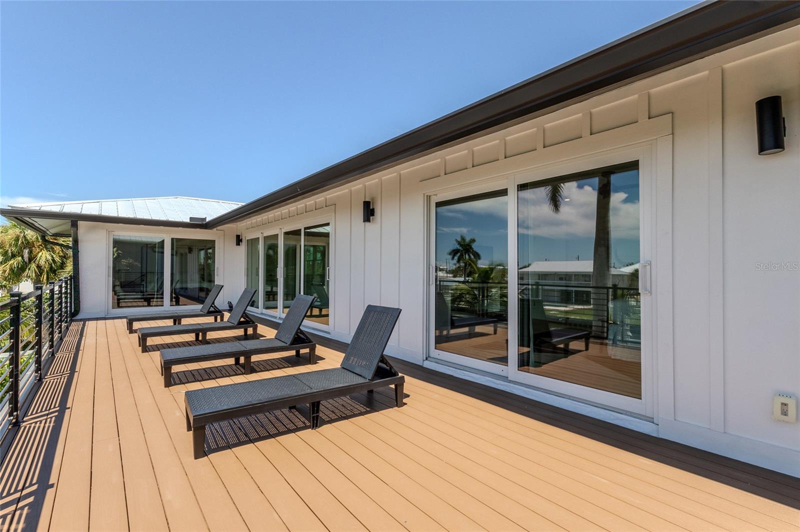 TB8418360 Property Photo