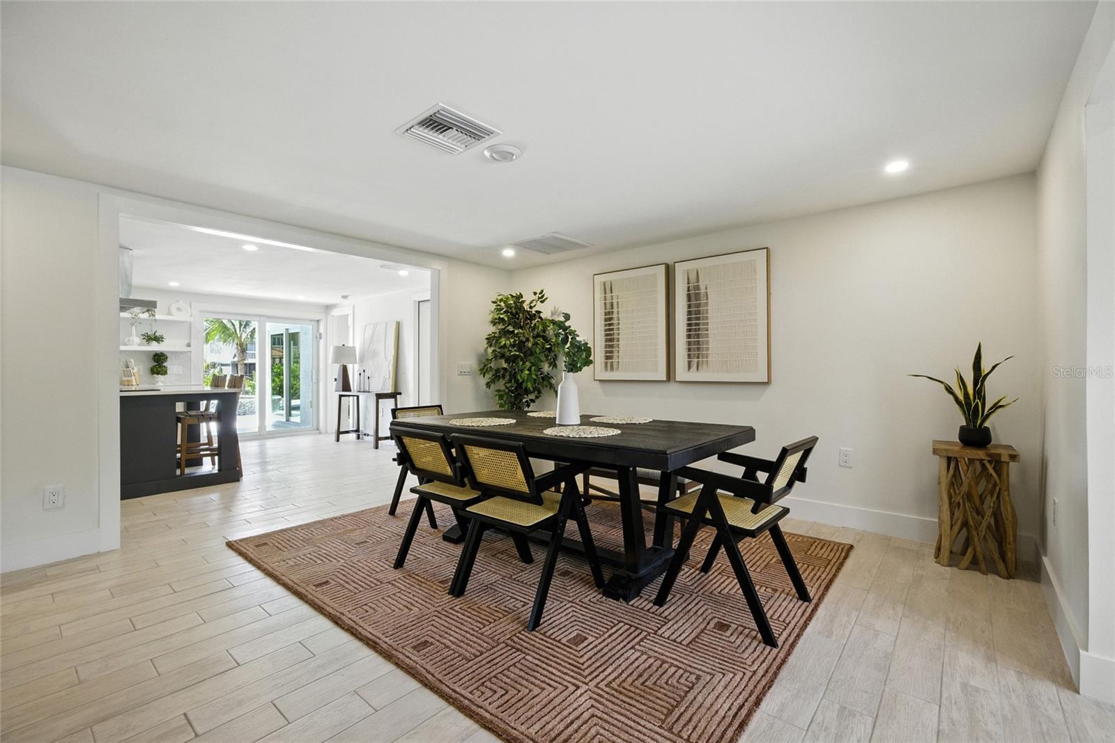 TB8418360 Property Photo