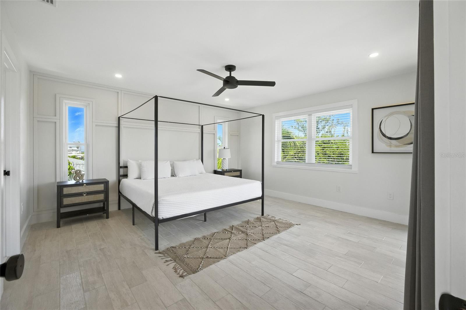 TB8418360 Property Photo