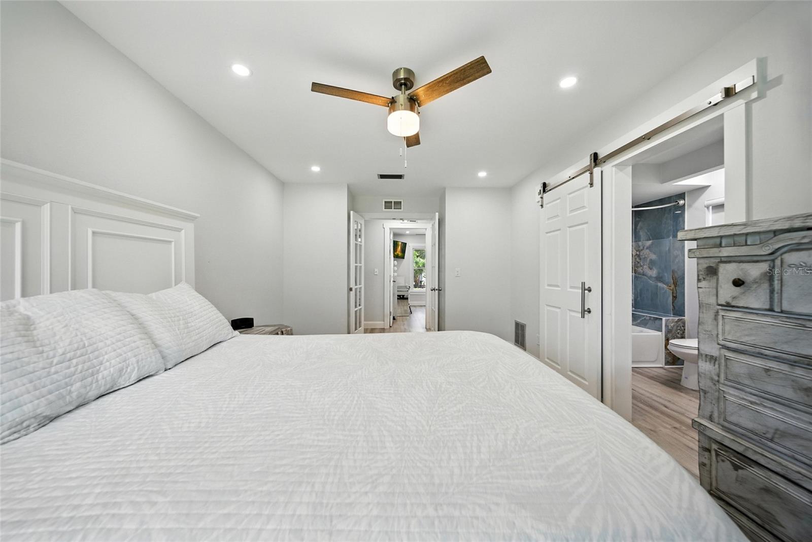 29 HARBOR OAKS CIR, SAFETY HARBOR, FL, 34695