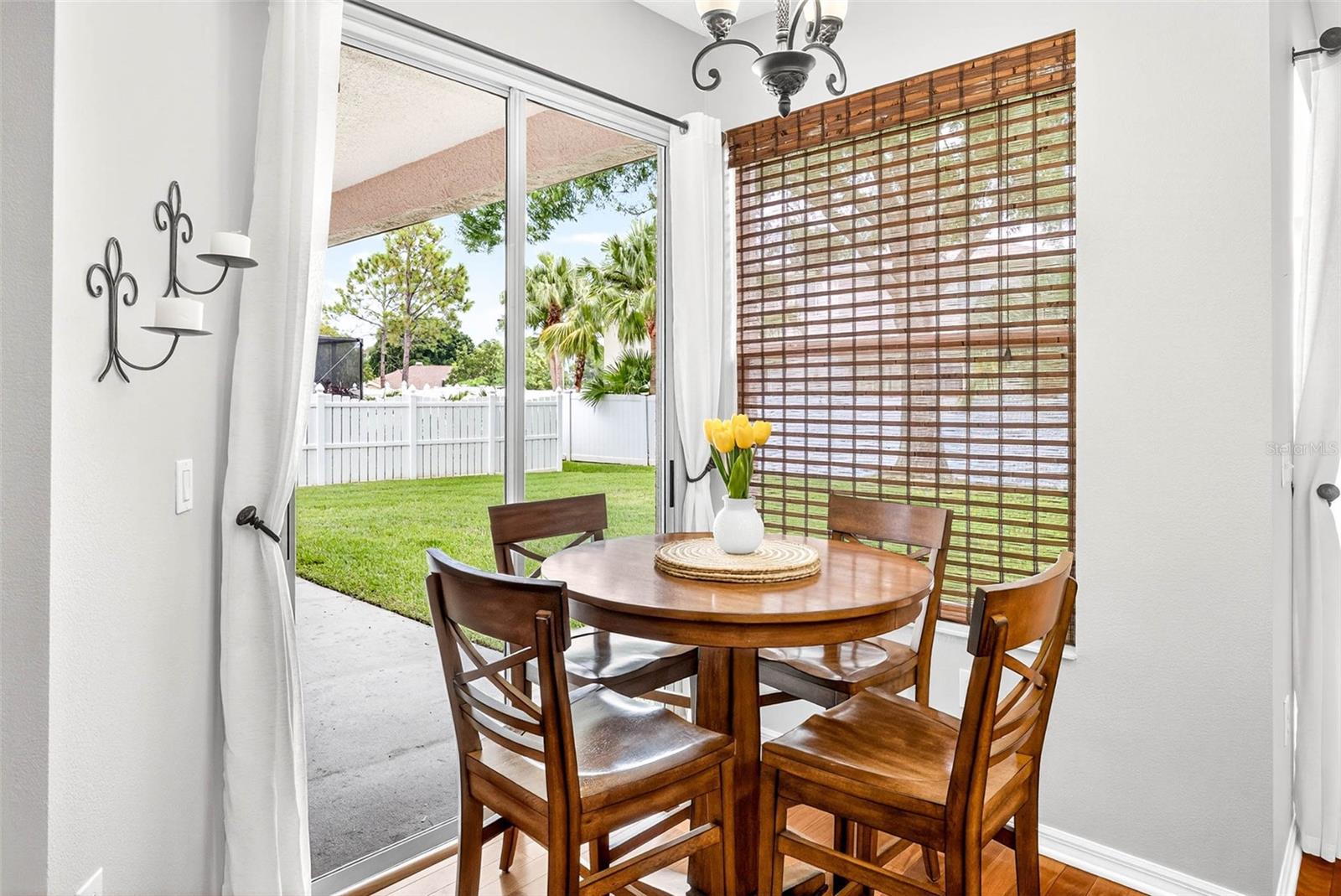 Kitchen Eat-In Space