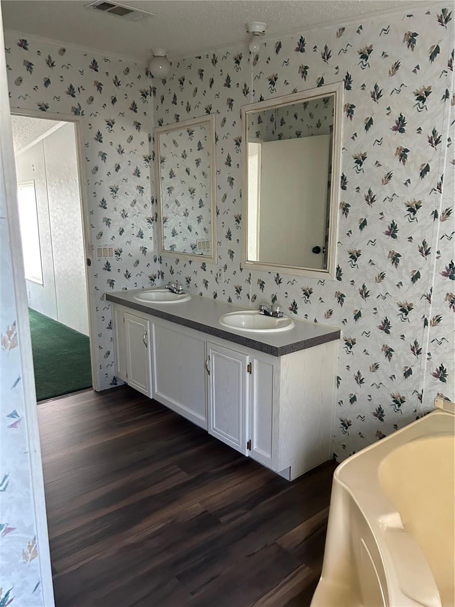 359 CENTER DR, DELAND, FL, 32724