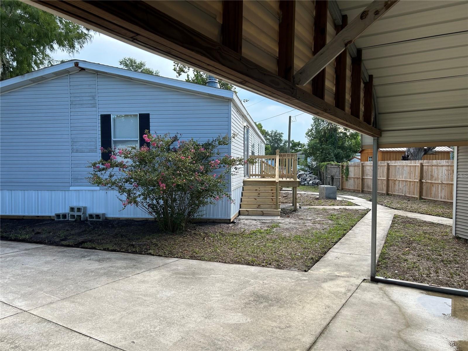 359 CENTER DR, DELAND, FL, 32724