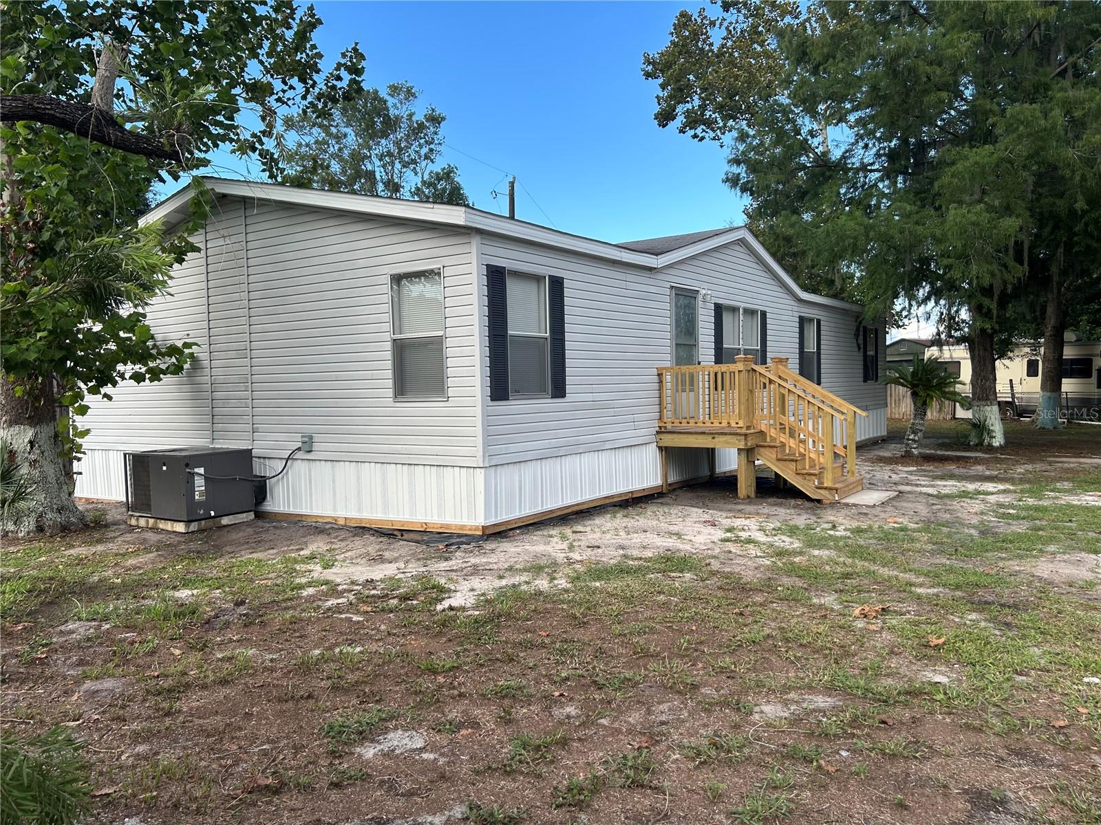 359 CENTER DR, DELAND, FL, 32724