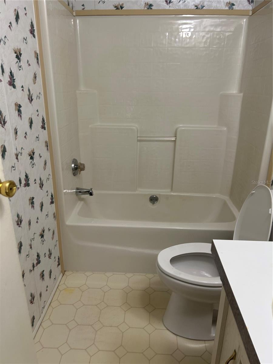 359 CENTER DR, DELAND, FL, 32724