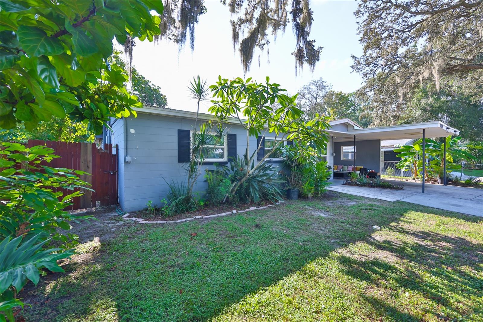 10009 N 22ND ST, TAMPA, FL, 33612